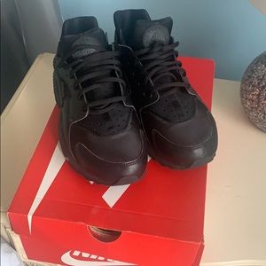 Nike huarache sneakers